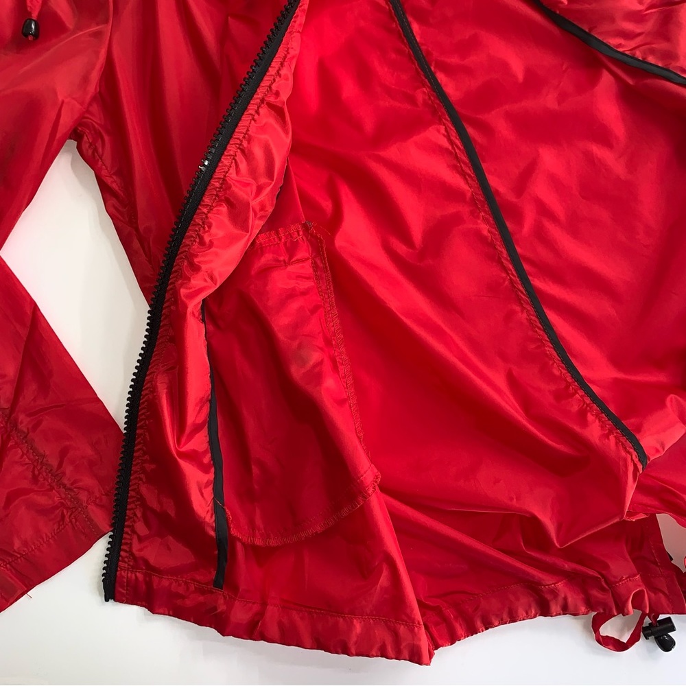 Thread & Supply Red Hooded Windbreaker Lightweight Jacket Size Medium - Picture 6 of 12